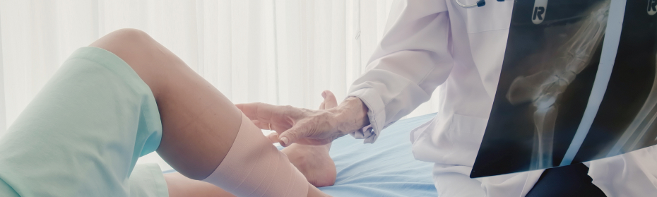 personal injury victim with doctor